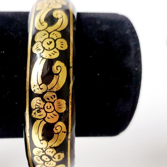 Gold Painted Black Lacquered Bangle Scroll Floral Motifs Folk Art - Picture 2 of 6